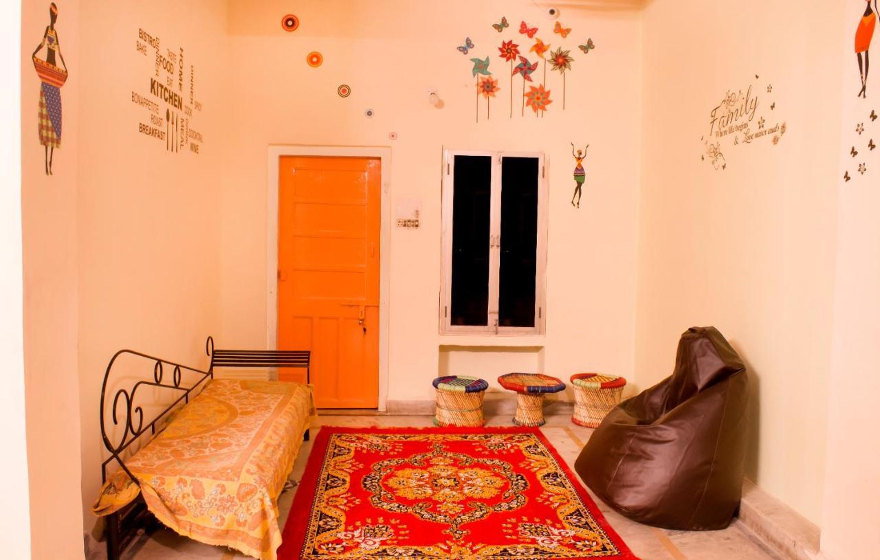 Pink City Hostel Джайпур Екстериор снимка
