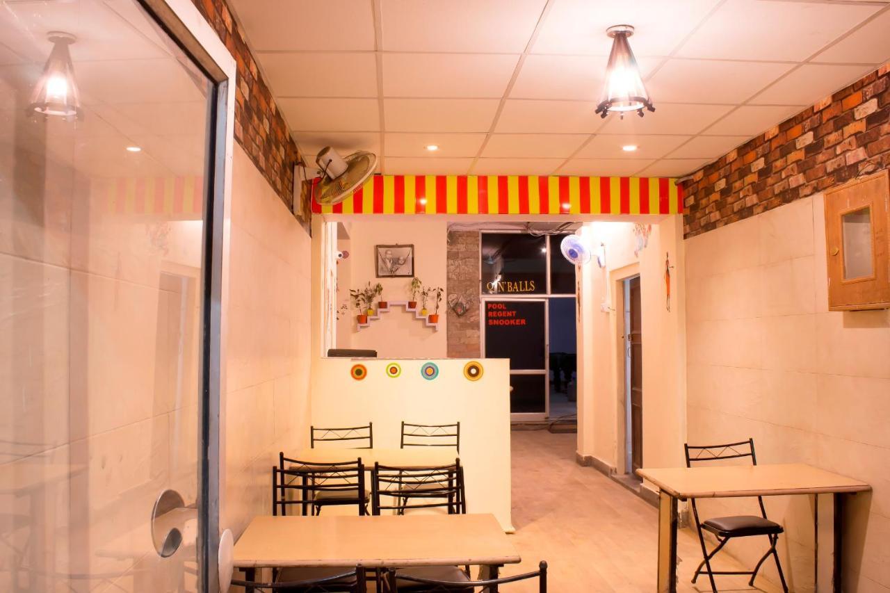 Pink City Hostel Джайпур Екстериор снимка