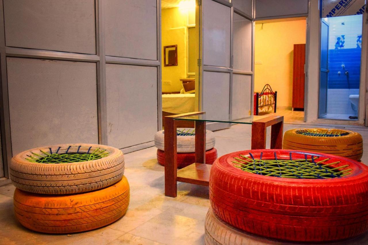 Pink City Hostel Джайпур Екстериор снимка