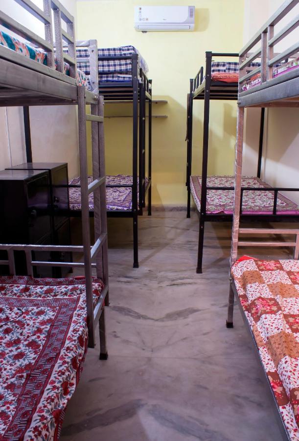 Pink City Hostel Джайпур Екстериор снимка