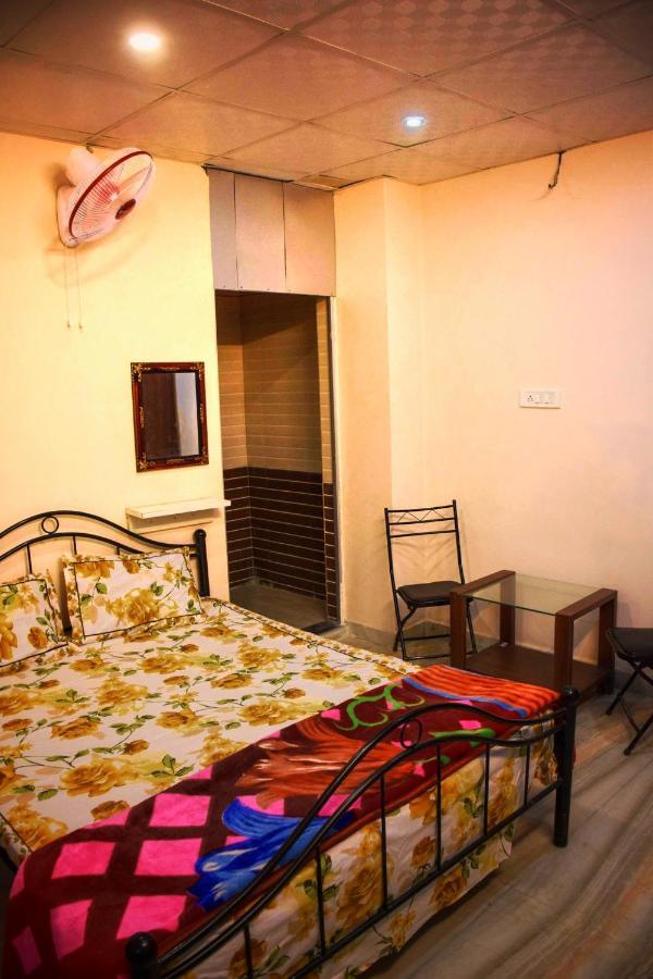 Pink City Hostel Джайпур Екстериор снимка