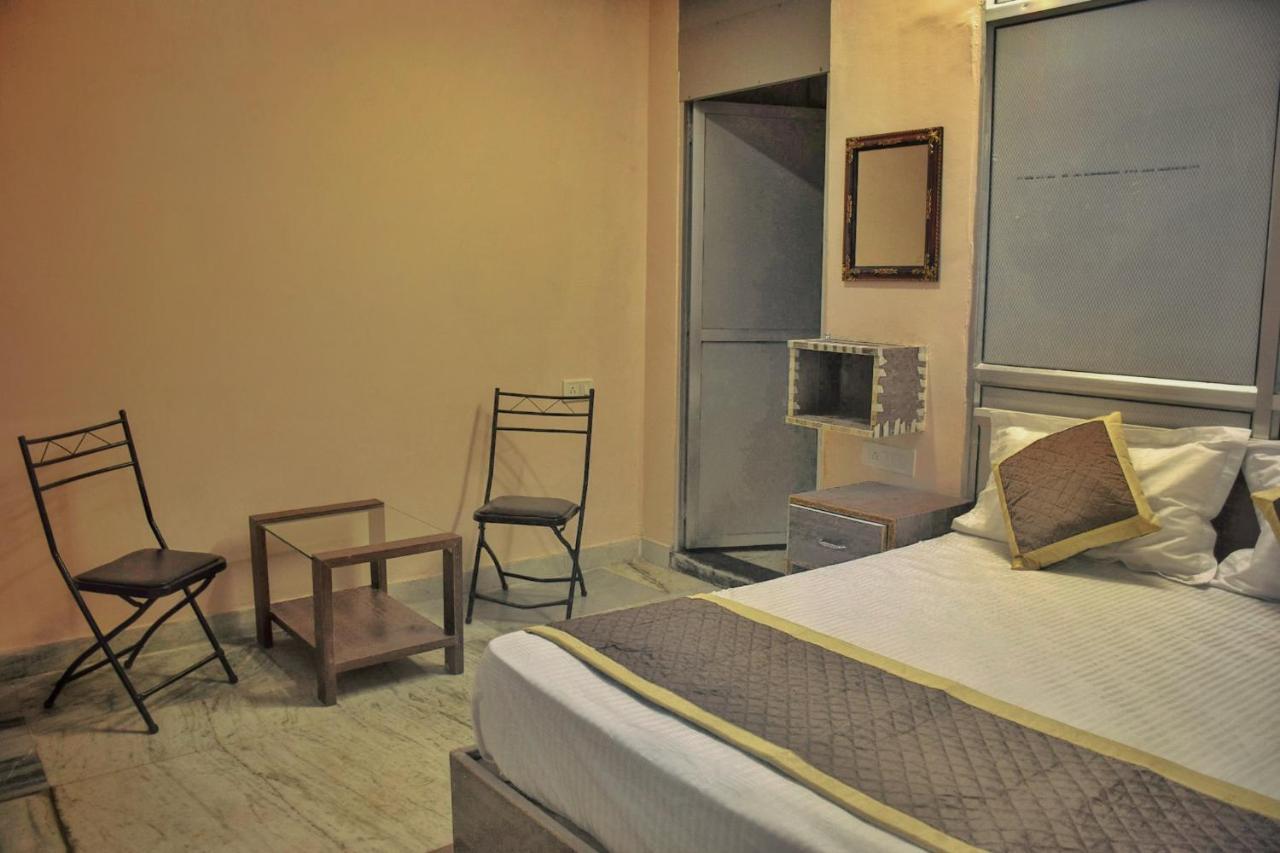 Pink City Hostel Джайпур Екстериор снимка